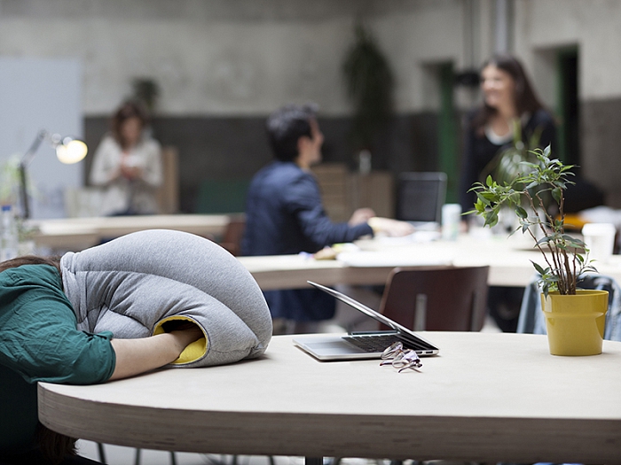 Що подарувати офісному працівнику: для роботи і відпочинку